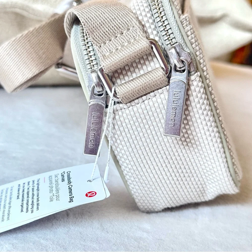 NWT Lululemon Crossbody Camera Bag *Canvas 2L – Movage Tan/Light Ivory/Raw Linen - Picture 4 of 16